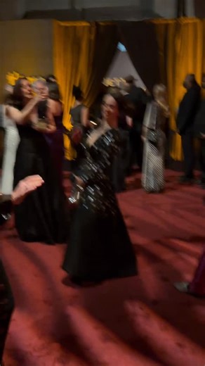 Is it really a party if @mssarahcatharinepaulson isn’t found dancing? She broke out the moves at the @actorawards post-show gala. | ELLE Magazine (US)
