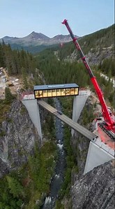 Bridge House Built in 11 Seconds | Isometric Timelapse
