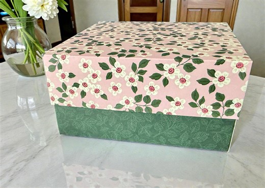 Floral Gift Box, Pink Daisy Paper Packaging, 6x6x3 Inch Cardstock Box - Etsy