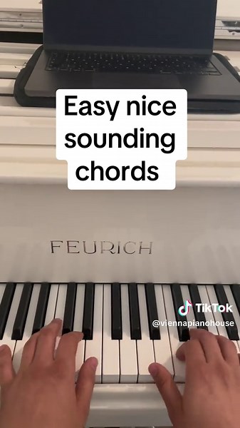 Learn Easy Chords for Piano Using Fmaj7 and Dm7