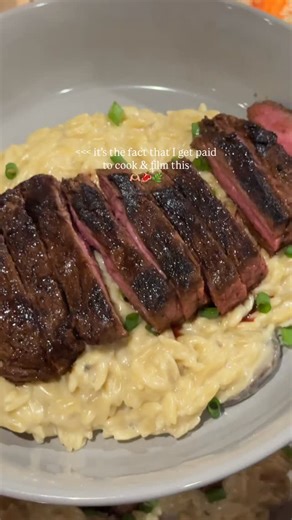 Jenn Clark | Food Blogging + Content Creation 🌿 on Instagram: "& here’s how you can too👇🏽 It starts with me teaching you about Food Content Creation… AKA: Taking photos and videos of your food (and then getting paid for it *from multiple ways*) •Meta Monetization •TT Creator Fund •Ad’s on your Blog •Brand Deals + many more ways! & before you’re like, yeah I could never be a content creator, I have no idea how, I’m not techy, I don’t know how to blog, I’m terrible at filming, I don’t want to s