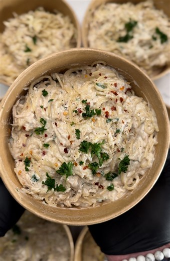 Garlic Parmesan Alfredo for meal prep | Kyle Smith