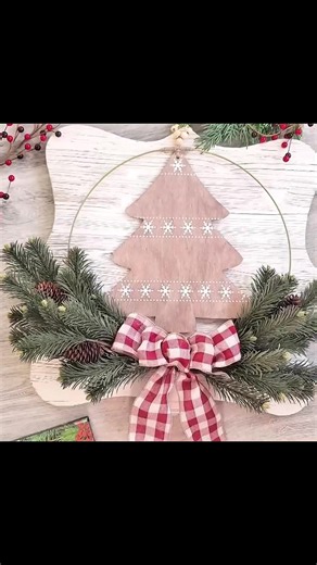 #christmasdiy #christmasdecor #dollartreehacks #dollartreechristmas #dollartree