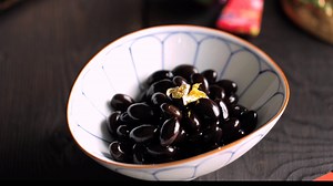 13K views · 115 reactions | These jewel-like, sweet black soybeans, called Kuromame, are a classic dish enjoyed during Oshogatsu (Japanese New Year). When cooked on the stove, they have to simmer for a long period of time, but today I'll show you how to achieve the same results in less time, thanks to our beloved Instant Pot! RECIPE ▶️ justonecookbook.com/instant-pot-kuromame/ | Just One Cookbook | Facebook