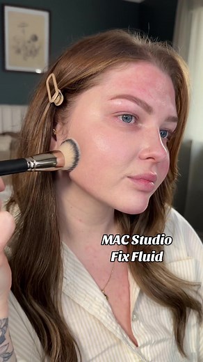 Trying Mac Cosmetics Studio Fix Fluid in Shade NC10 - Full Coverage Foundation Review