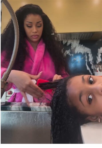 Cardi doing Kulture’s hair 💇🏽‍♀️💕🥰