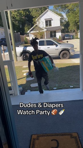 Darren Craft, MBA on Instagram: "Dudes & Diapers Watch Party was a success! 🙌🏿 Thank you to all my guys showing up and contributing. It was hard trying to remember to record everyone 🤣🤣🤣 Just a new proud girl dad, ready!!"