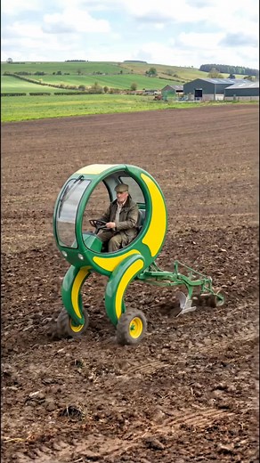 Revolutionizing Smart Farming with Compact Machines