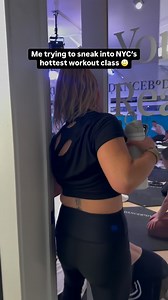 When you’re desperate to sneak into NYC’s hottest workout class… 😅 Don’t get left squeezing through the door. Secure your spot in class now at dancebody.com. . . . Workouts in TriBeCa | Workouts in NoMad #danceworkouts #danceworkout #dancefitness #dancecardio #nycfitness #dancebody #womenshealth #groupfitness #workoutclass | DanceBody