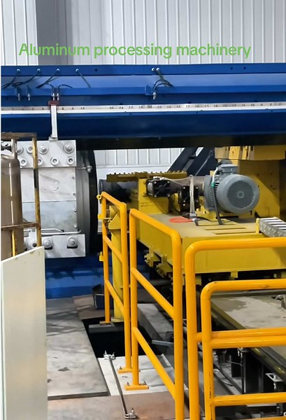 Aluminum processing machinery is working#processingmachinery#aluminum#Aluminumprocessing#work#factory#machinery#Aluminummachinery#Aluminumprofile#Extrusionauxiliaryequipment#Extrusion#equipment#workshop#aluminiumalloy#supplier#aluminumfactory#make#Extrusionequipment#Extrusionline#working