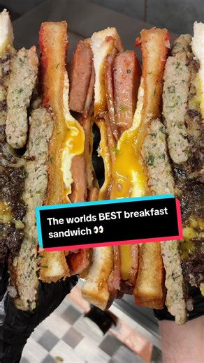 The worlds BEST breakfast sandwich #breakfastsandwich #breakfast #sandwich #foodtok