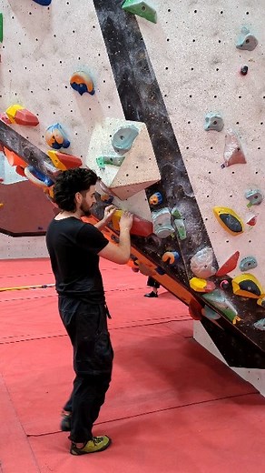 🔥 New fire this week! Both rooms are now reset with problems from V2 up to V4 🔥 | alien rock