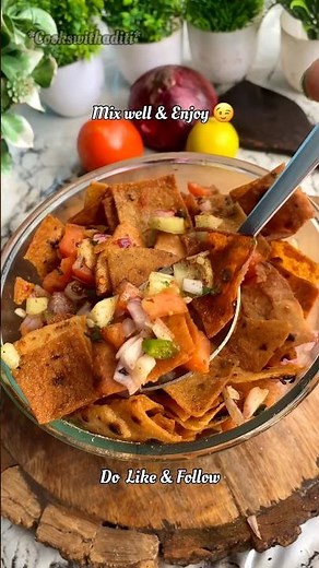 Leftover Roti se Banaye Crispy & Tasty Snack 😍 | Easy 5 Min Recipe #cookwithaditi #youtube #shorts