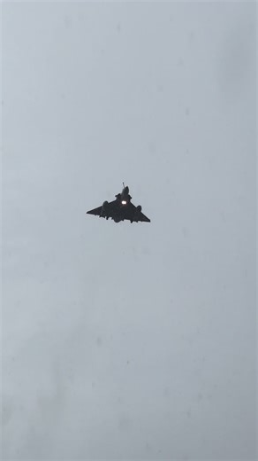 Mirage 2000 à la réunion 🇷🇪 #avgeek #spotting #planespotting #planespotters #mirage