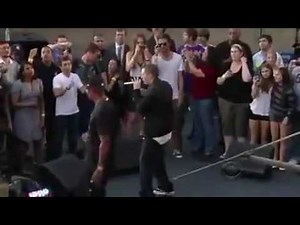 Jay Z feat Eminem Renegade Live Official HD Video HD.mp4