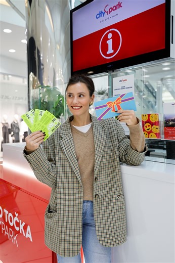 Ideje za darila, ki ogrejejo srce. ❤️🎁✨ Naj ti Rebeccini nasveti pomagajo najti popolno presenečenje! 🥰 #cityparkljubljana #polepsadan #veselidecember | Citypark Ljubljana