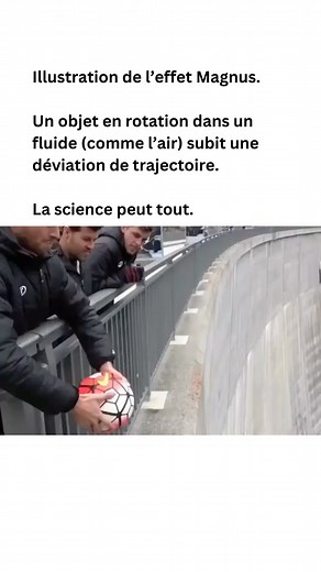 Illustration de l’effet Magnus. Un objet en rotation dans un fluide (comme l’air) subit une déviation de trajectoire . L’effet Magnus comme son nom l’indique a été décrit par Heinrich Gustav Magnus au 19ème siècle. Il est utilisé par les footballeurs pour imprimer une trajectoire improbable à la balle et tromper le gardien qui reste comme deux ronds de flancs ou par des joueurs de tennis avec leur raquette forcément. En gros, le principe est le suivant : la rotation de la balle crée une différen