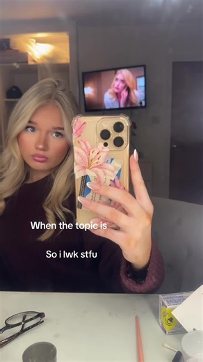 Navigating Sensitive Topics: How Sensitivity Affects Conversations