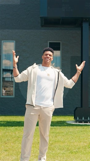 199K views · 138 reactions | “I’m all in.” During his trip to Baltimore, @juansoto_25 stopped by UA World Headquarters and shared his #1 goal– making a difference for his community in Dominican Republic ⚾ | Under Armour | Facebook