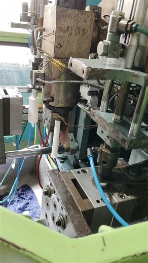 Extrusion Blow Molding(EBM) machine //Double Head and Double Station