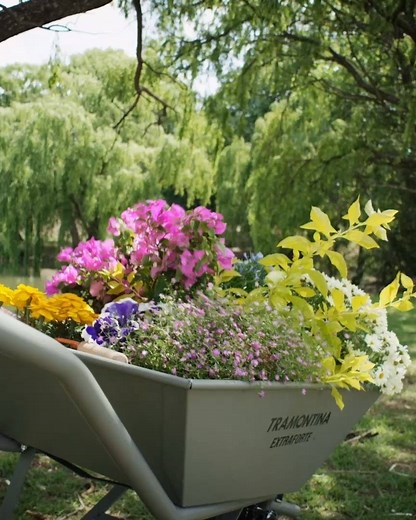 Las carretillas Tramontina son los compañeros perfectos para los trabajos de construcción. Las puedes utilizar para transportar herramientas y diversos materiales, además de brindar alta resistencia y excelente calidad. ¡Sorpréndete! | Tramontina