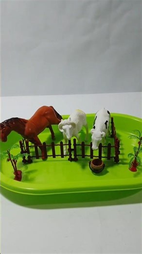 Tiny Farm Animals Pouring 😍 Mini Farm Set on Green Dish | Relaxing Toy ASMR