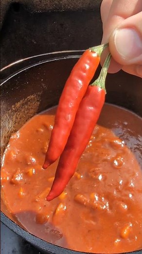Caribbean-Style Currywurst in a Dutch Oven – Mango, Pineapple & Chili 🥭🍍🌶️ #Shorts