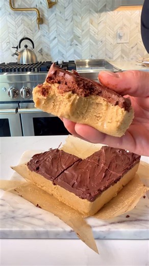 Nuts 'N More® l The Original High Protein Nut Butters on Instagram: "3️⃣ Ingredient Protein Peanut Butter Bars 💪graham cracker, nuts ‘n more plain protein peanut butter, chocolate – boom”"