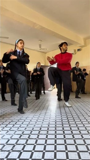 Bhangra dance Class￼ in school #school #schoolstudent #bhangra #dance #students ￼