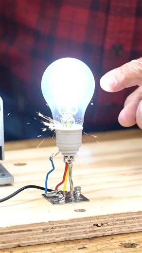 How to Make a Free Mini Generator Using 2 DC Motors ⚡ #diypower #generator #freeenergy #portable