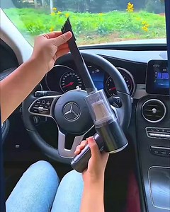 36K views · 147 reactions | Limpe o interior do seu carro sem pagar por serviços de limpeza de veículos!朗  Limpe sujidade seca e húmida, fuligem e pelo de animal  Escolha uma das três cabeças para alcançar qualquer local ✅ Filtro de alta qualidade https://top.vigoexpress.pt/pistoover/t1/v1/lp1?utm_source=facebook&utm_medium=organic | Vigoexpress | Facebook