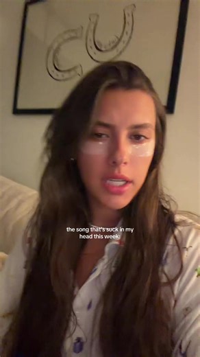 livysue123 (@livysue.123)’s video of song