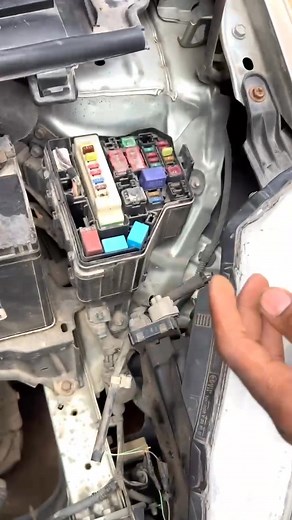 50K views · 4K reactions | ❗ Qaiser Auto garage ❗ How to solve battery light problem 六‍✅ #automotive #machanic #TipOfTheDay 03047921698 | Malik Ahmar | Facebook