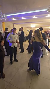 25K views · 144 reactions | Wow, co za niesamowita noc!  Wczorajsza studniówka Budowlanki z Włocławka była absolutnie niezapomniana!  Cudownie było zobaczyć wszystkich w tak eleganckim wydaniu. To był wieczór pełen tańca, śmiechu i radości!  Zaglądajcie do naszej fotorelacji – link znajdziecie w komentarzu! #Studniówka2025 #BudowlankaWłocławek | nwloclawek.pl | Facebook