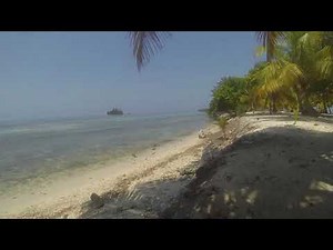 Water Cay. Utila Honduras(by Snorkeling Quest)