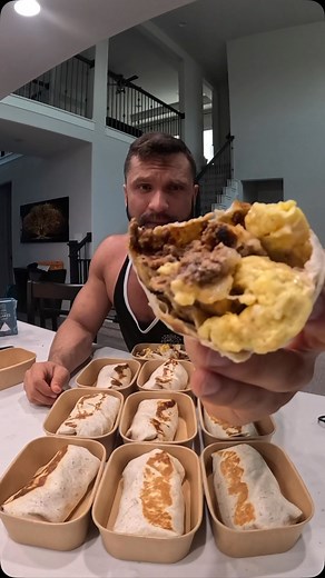 Cameron Dukes on Instagram: "423 calories 41g protein 13g fats 43g carbs makes 11 burritos. My cookbook is live My new tracking app Macromatic is live ingredients list 28 ounces of frozen diced potatoes with onions and peppers Seasoning for them 1 Tsp Salt, 1 Tsp Italian Herbs Seasoning, 1 Tsp Onion Powder, 1 Tsp Garlic Powder, 1 Tsp Chilli Powder, 1.5 Tsp Smoked Paprika 3 pounds 96/4 beef Season meat With Same Seasonings Used Above In a big bowl 10 eggs 100g cottage cheese 8 ounces egg whites M