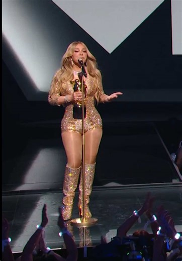 Mariah Carey Wins 2025 VMA Video Vanguard Award