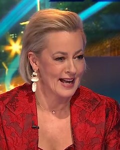 4.5K views · 94 reactions | Did you catch Amanda Keller on HYBPA last night? We loved this moment!  | Jonesy & Amanda on GOLD | Facebook