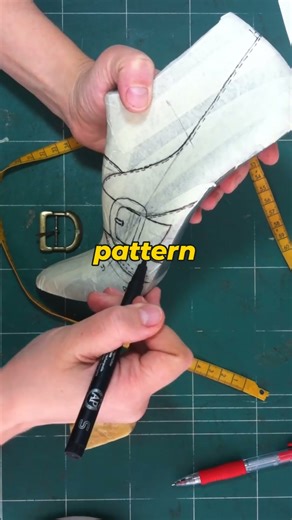 Basic pattern of shoe = key to every footwear style. Learn with me #Shoemaking #Craftsmanship