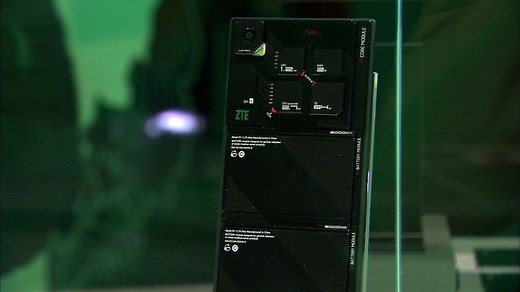 ZTE gives CES its first look at the Eco-Mobius modular phone - Video