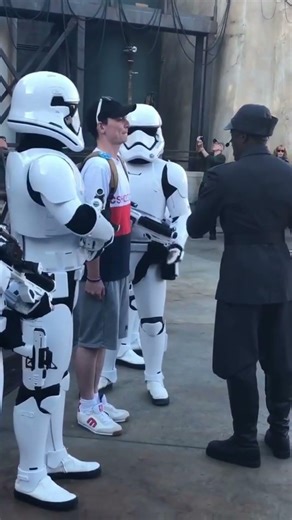 3 outfits that could get you kicked out of Disney