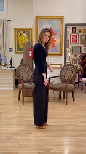 905K views · 2K reactions | Stand tall, don’t slouch - 囹ElinaDanilova.com -#dance #tutorial #behappy #elinadanilova #wellnessprofessional #wellness | Elina Danilova | Facebook