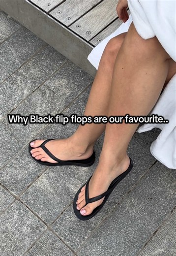 Flip Flops: The Ultimate Style Statement 🩴