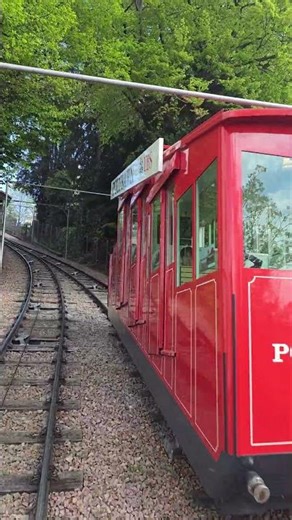 UBS ETH Polybahn in Zürich Schweiz🇨🇭#standseilbahn #zürich #city