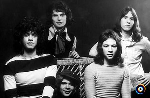 Trains - Are Coming by Tee Set