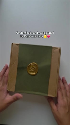 Handmade Journal Unboxing by Papearibindery