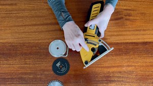 Watch How to Easily Change Rotorazer Blades on Amazon Live