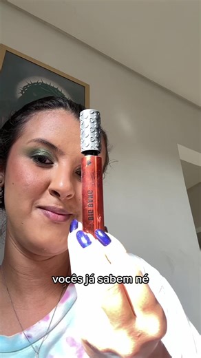 Tutorial de Maquiagem Colorida com Niina Secrets