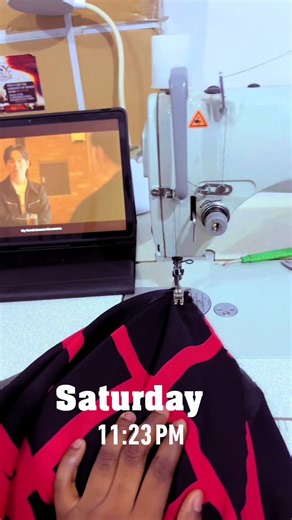 ECG people cause fear and panic but working under pressure got nothing on me 😂😂