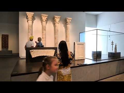What to Do on a Short Layover in Abu Dhabi | Louvre & Sheikh Zayed Mosque
